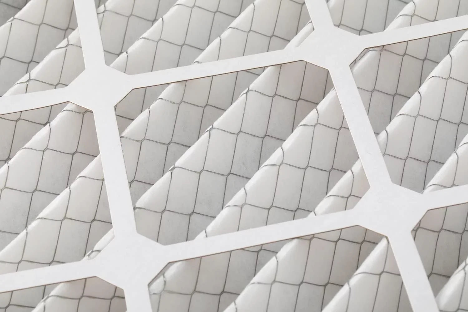 Ext Size: 15-1/2 X 19-1/2 X 1-3/4, White. Case Of 12. 16X20x2 MERV 8 Pleated HV Furne 2'' Air Filters By Pamlico
