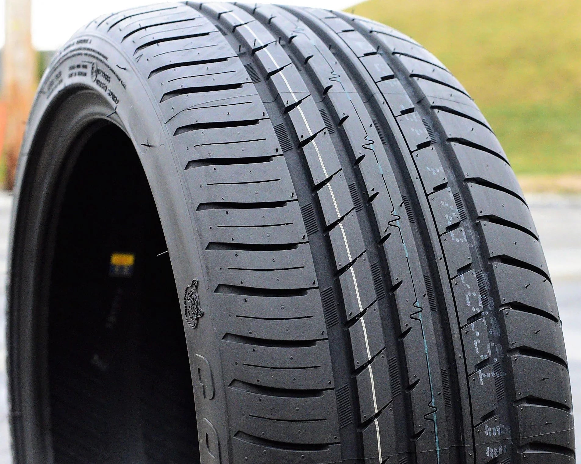 Set of 4 (FOUR) Cosmo MuchoMacho 225/50R17 ZR 98W All Season High Performance Tires Fits: 2012-15 Chevrolet Cruze LT, 2012-18  Focus Electric