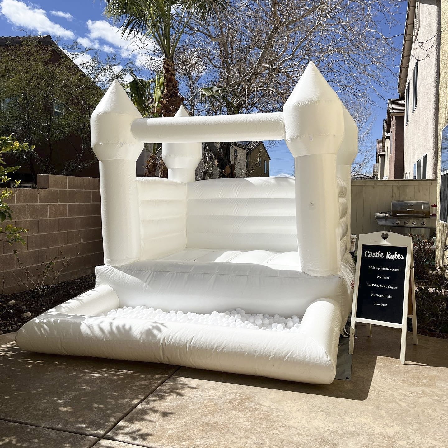 Connsann White Bounce House  Commericial Grade PVC  Jump Castle with Blower & Ball Pit  for Kids Outdoor Indoor Party