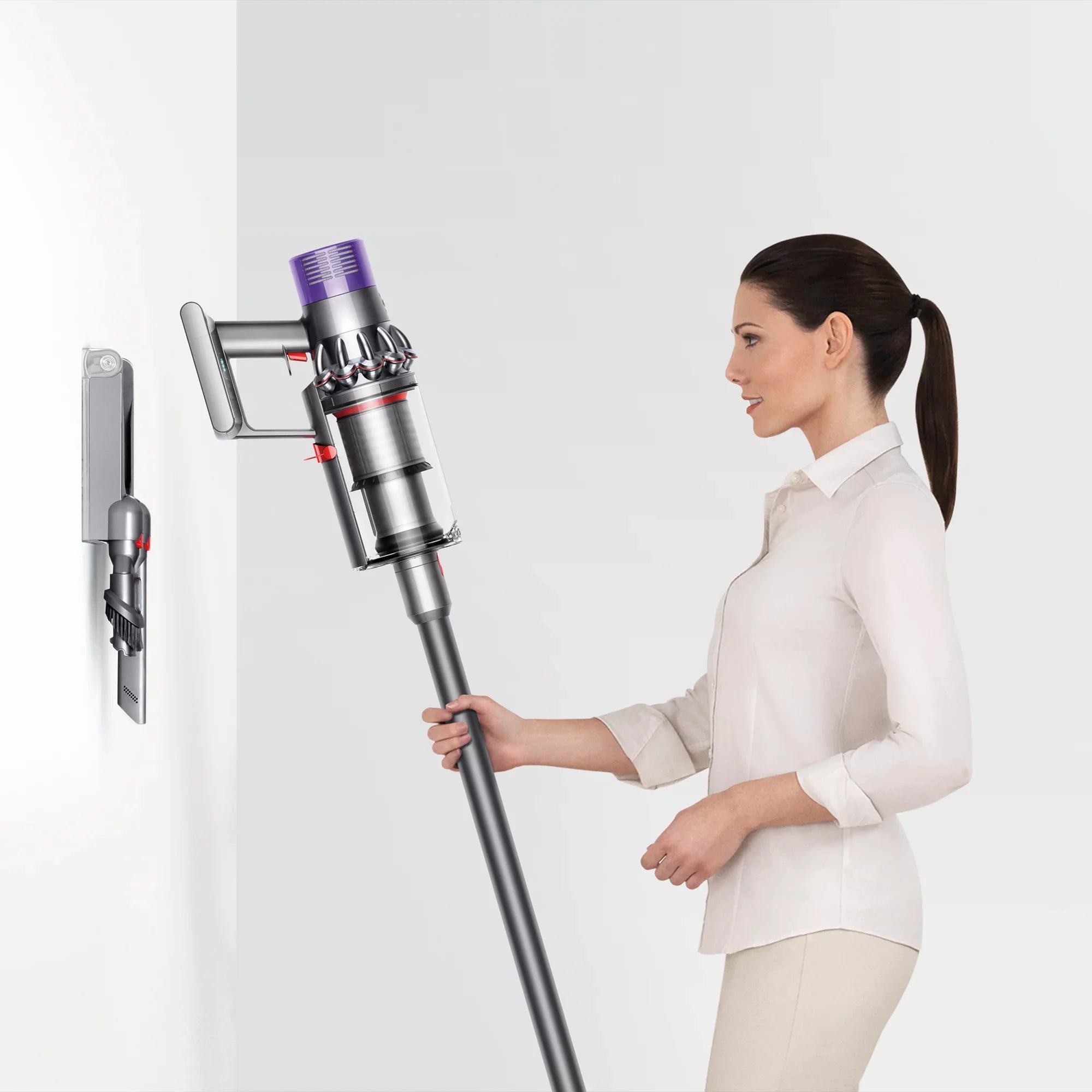 Dyson V10 Total Clean Cordfree Vacuum Cleaner| Iron | Refurbished