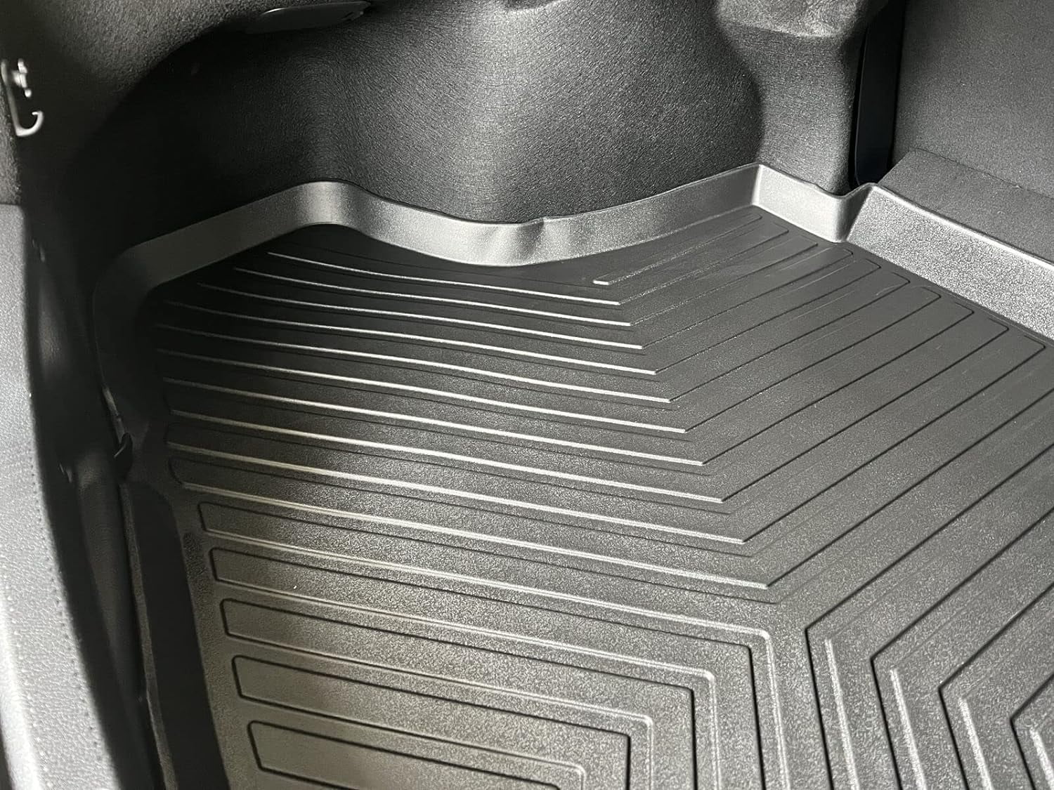 EACCESSORIES EA Cargo Liner – Trunk Mat for  Camry 2018-2024 – atmospheric conditions-protected Trunk Mats for Cars with Raised Lip – Non-Slip Car Trunk Mat Rubber – Easy to Install – Laser Pre-Cut Design