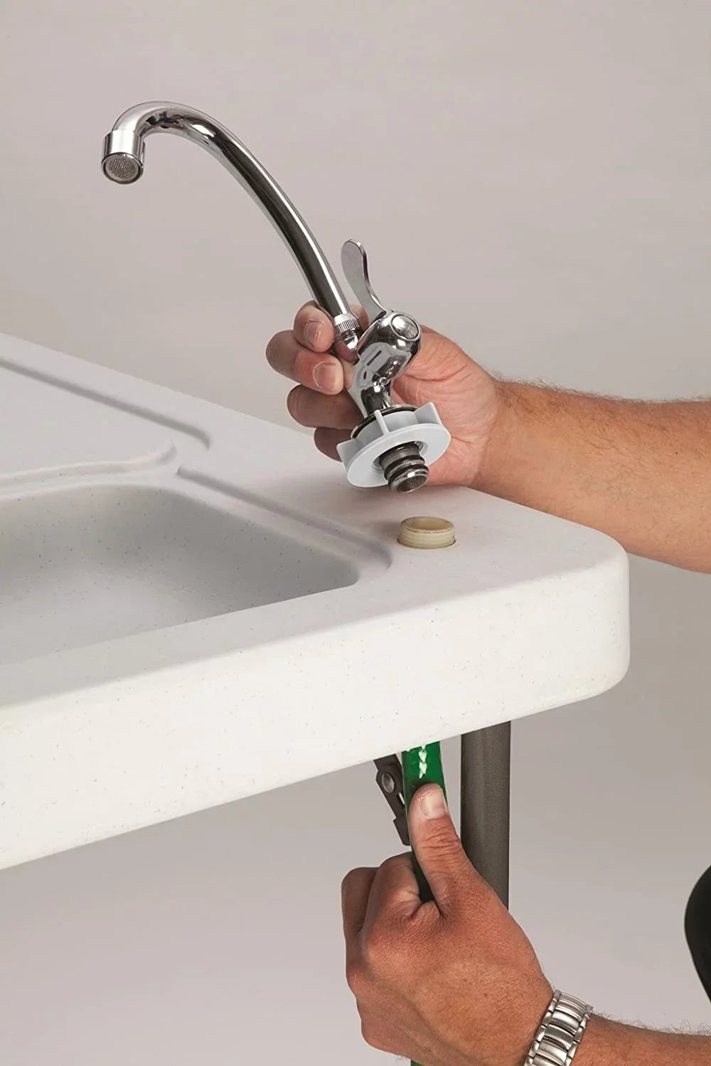 MT-2/SKFT-44 Outdoor Fish and Game Cleaning Table with Quick-Connect Stainless Steel Faucet
