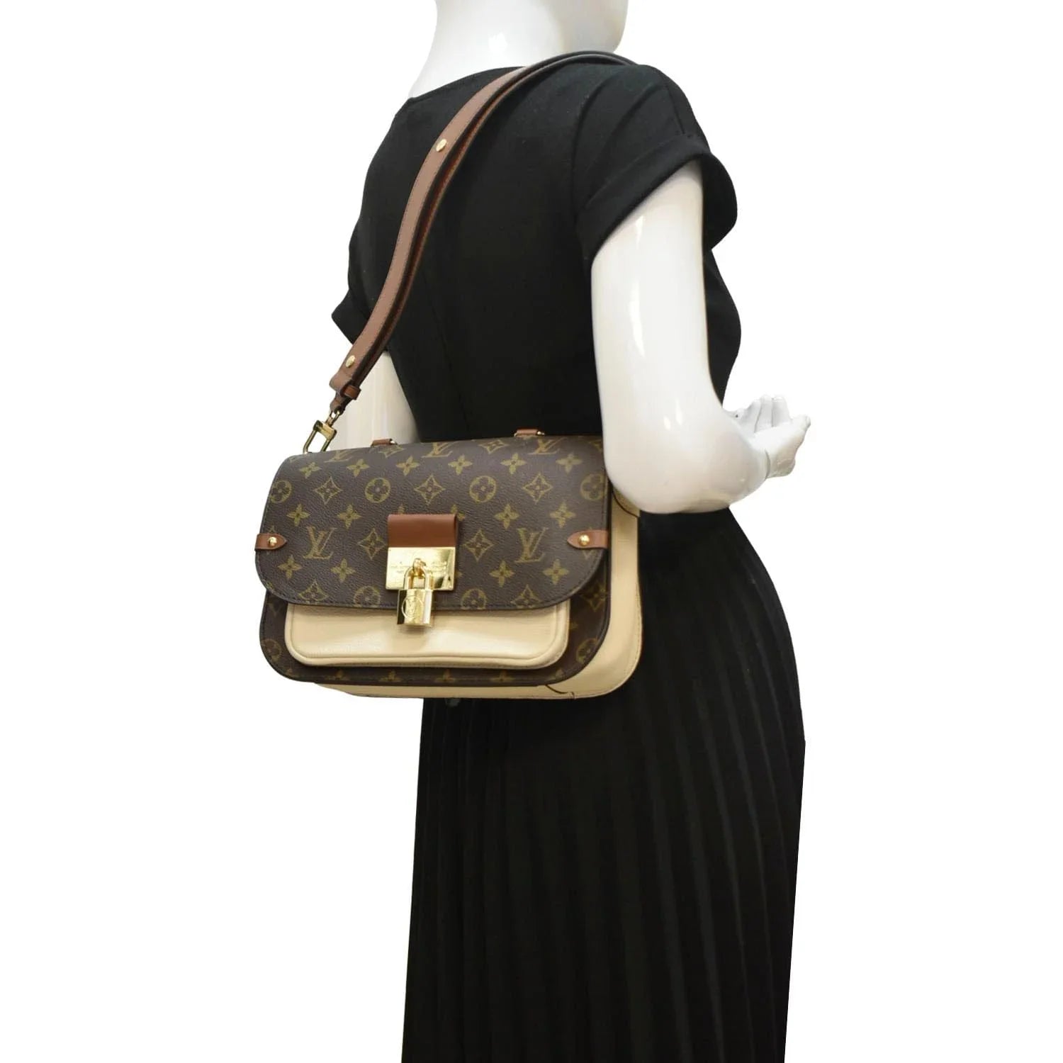 Pre-owned LOUIS VUITTON Vaugirard Monogram Canvas Shoulder Bag Creme