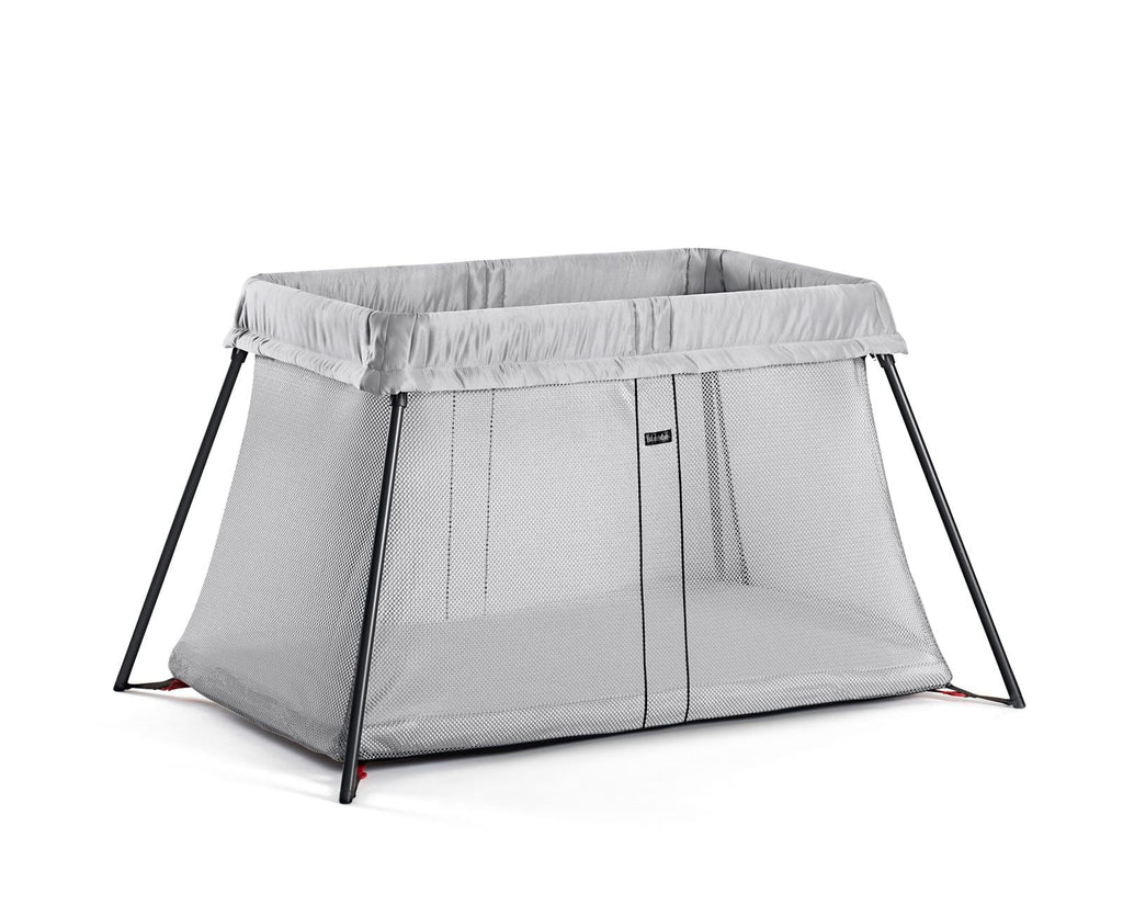 BabyBjorn Travel Crib Light Silver and Fitted Sheet Bundle Pack