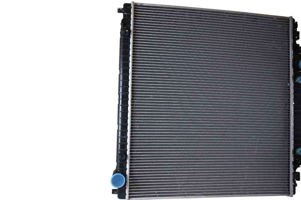 AutoShack Radiator Replacement for 1999 2000 2001 2002 2003 2004  F-350 Super Duty F-250 Super Duty 2000-2005 Excursion 6.8L 7.3L V8 4WD RWD RK802