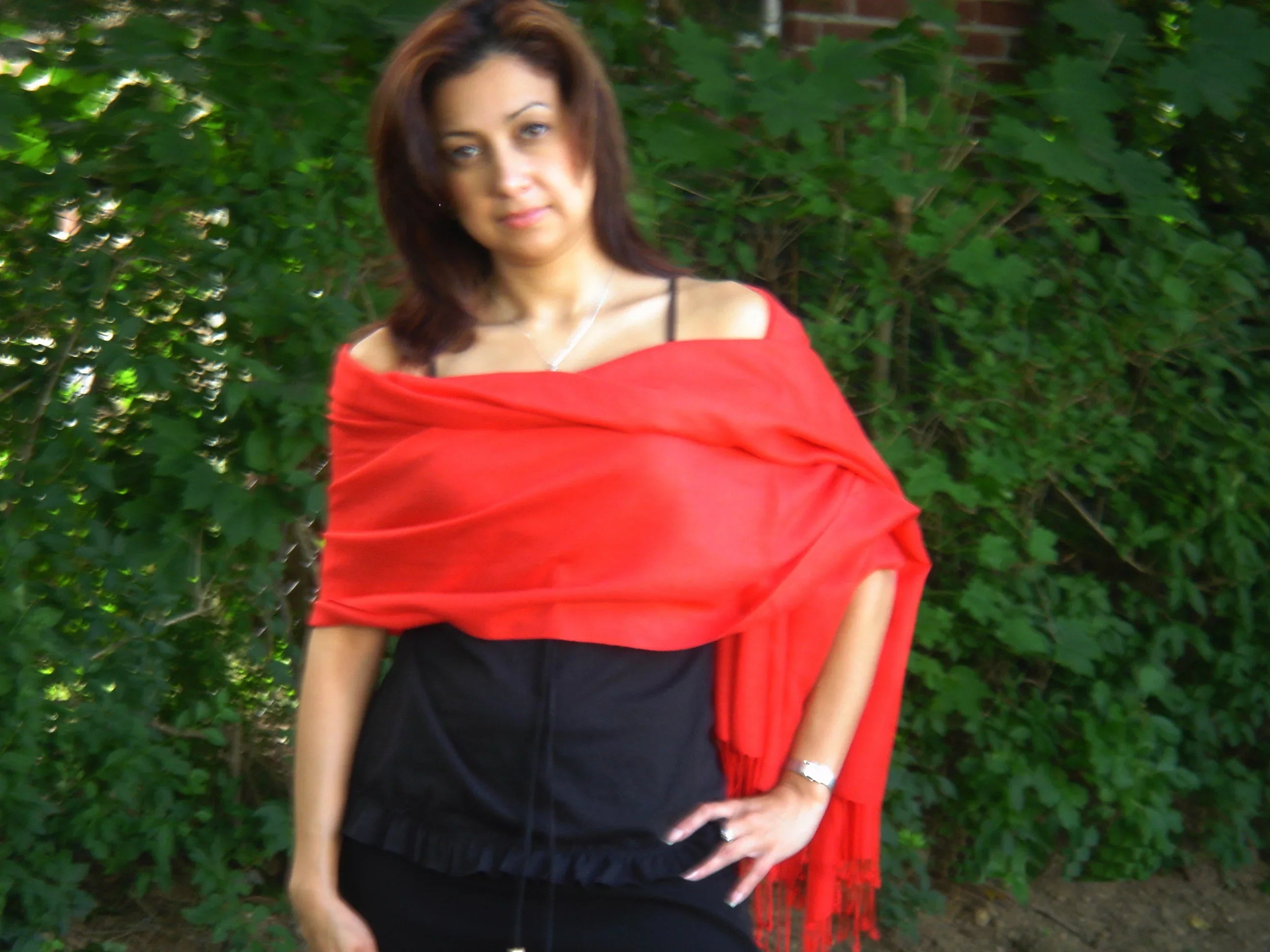 Scarf/Scarves/Shawl/Shawls/Stole/Wrap/Pashmina Scarf/Pashmina Shawl/Cashmere/Cashmere Scarf/Wool/Silk (Lipstick Red)