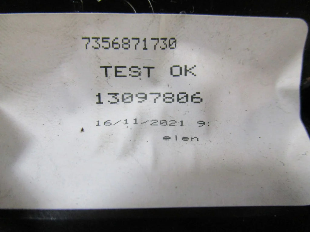 Pre-Owned 21 2021 Jeep Renegade Radio Stereo Trim Bezel OEM (Good)