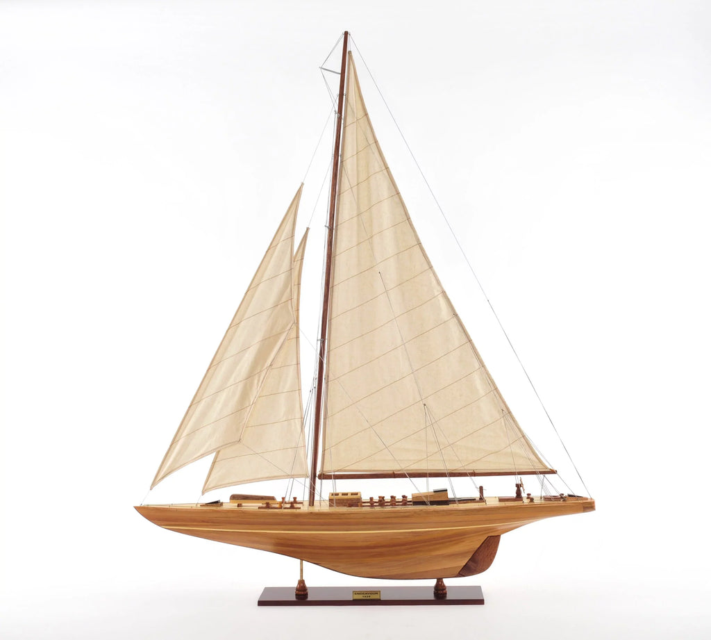 Endeavour 40 craft Model Display Old Modern Handicraft by Xoticbrands - Veronese
