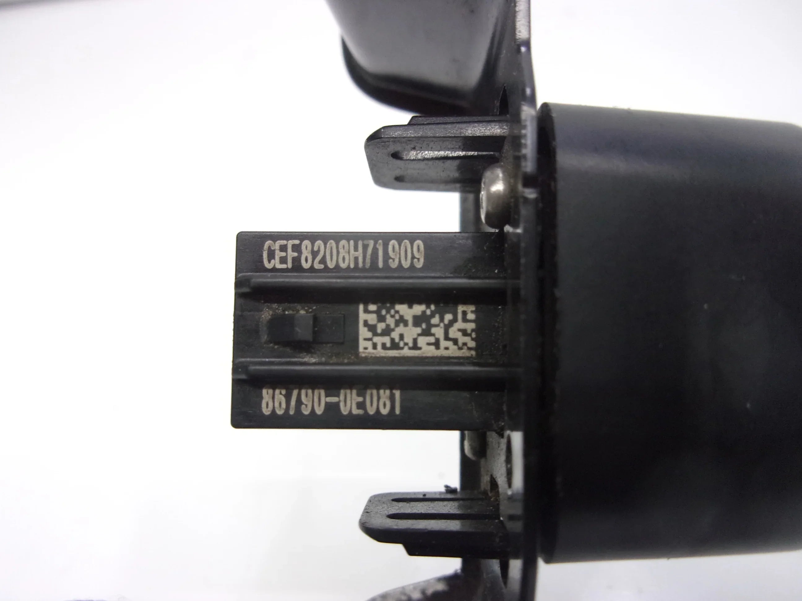 Pre-Owned 2017-2022  Highlander Grille Mtd Surround Front View Camera 867900E081 OEM (Good)